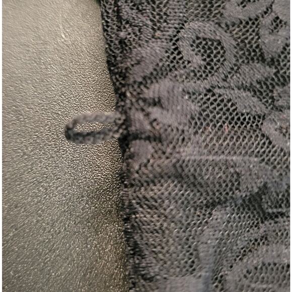 A pea in the pod Large maternity redefined  black short sleeve lace dress - Picture 5 of 6